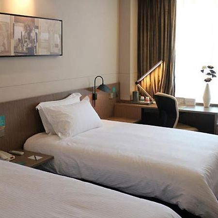 Jinjiang Inn Select Xining West Wusi Road New Hualian Square Exterior foto